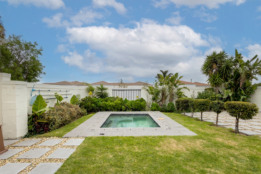 3 Bedroom Property for Sale in Sunningdale Western Cape